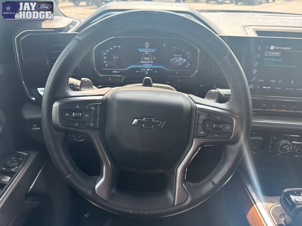 Used 2025 Black Chevrolet High Country image 22