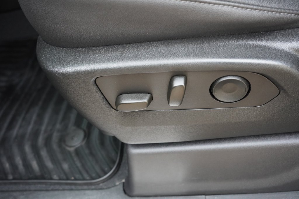 2024 Chevrolet Silverado 1500 LTZ - Photo 24