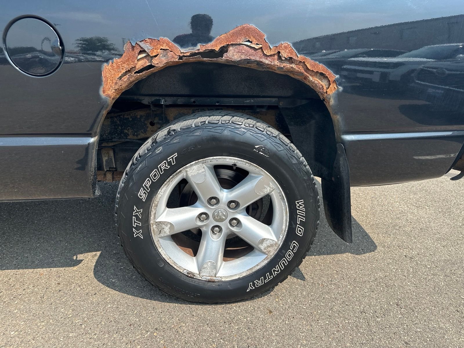 Used 2006 Black Dodge SLT image 9