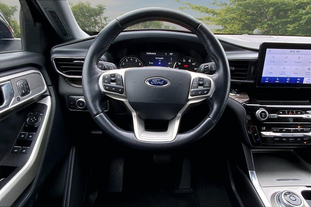 Used 2021 Silver Ford Limited image 8