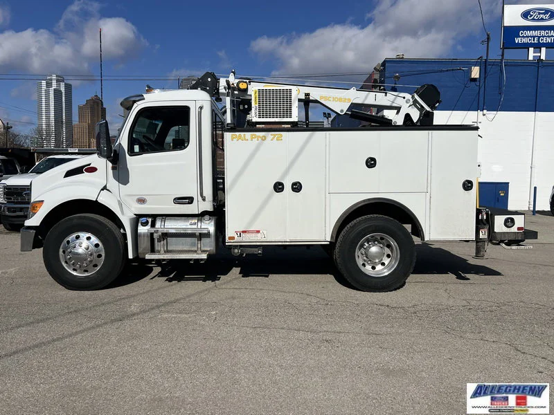 New 2025 White Peterbilt  image 2