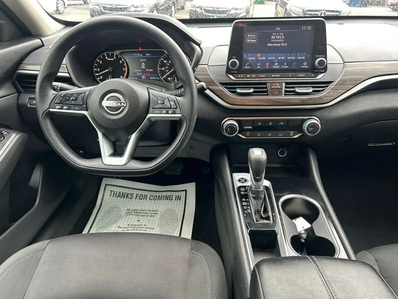 Used 2024 Silver Nissan 2.5 SV Sedan 4D image 48