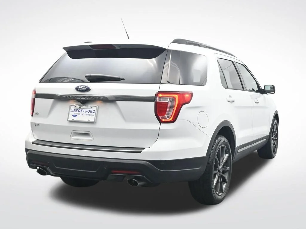 Used 2018 White Ford XLT image 7
