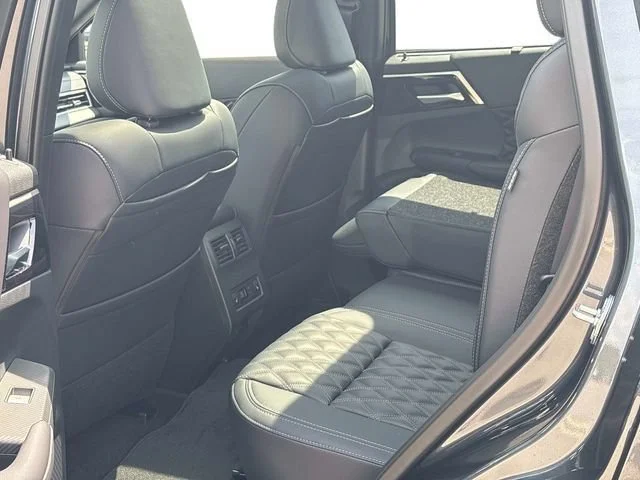 Used 2026 Moonrock Gray Nissan Platinum image 14
