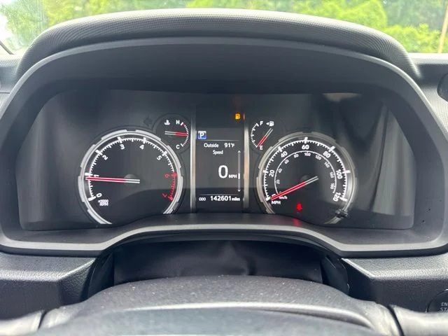 Used 2020 Gray Toyota Venture image 29