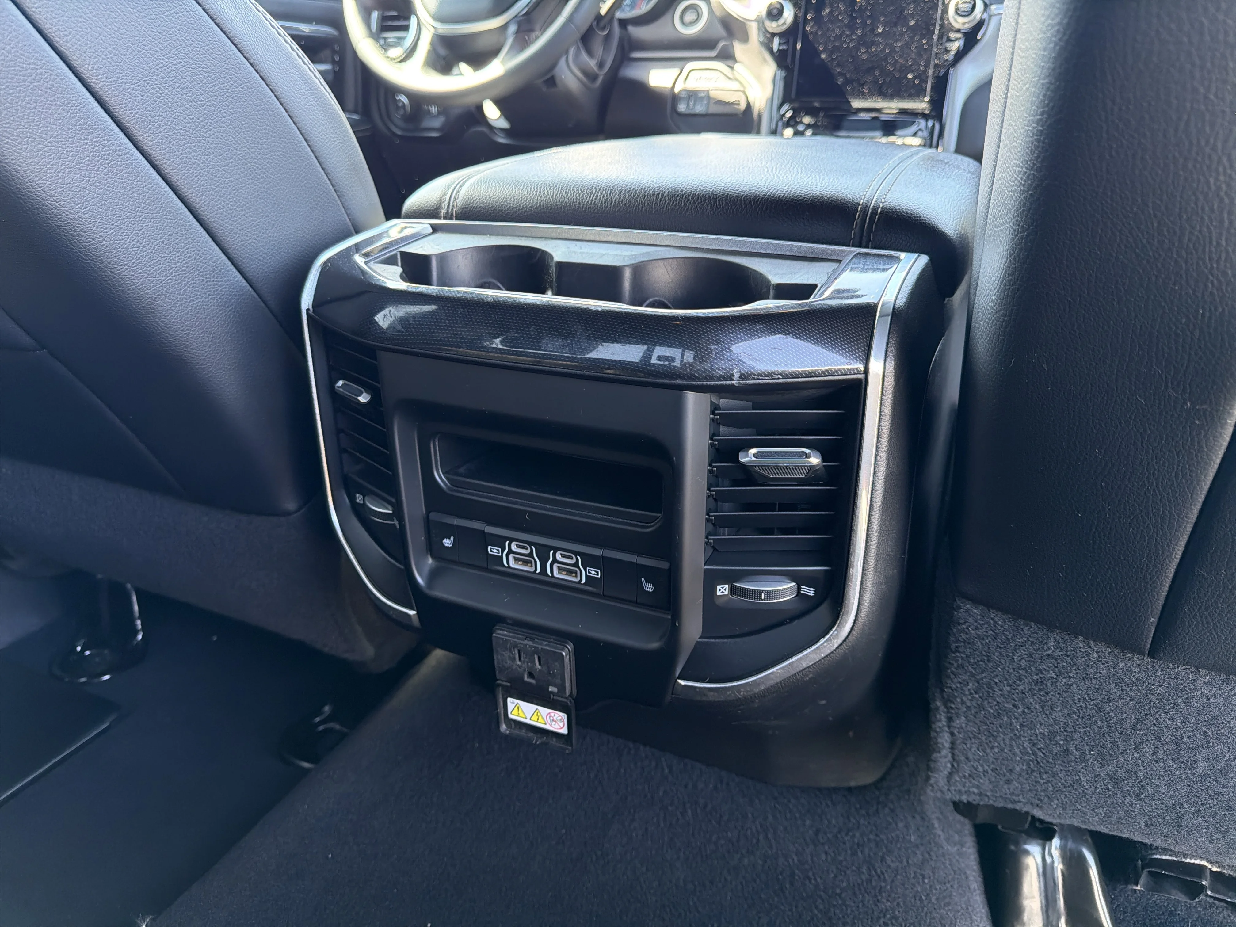 Used 2021 Diamond Black Crystal Pearlcoat Ram Laramie image 29