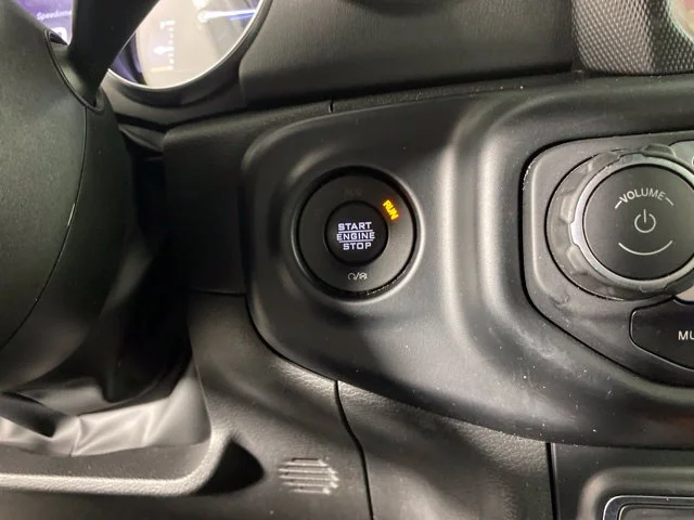 Used 2022 White Jeep Unlimited Rubicon 4xe image 29