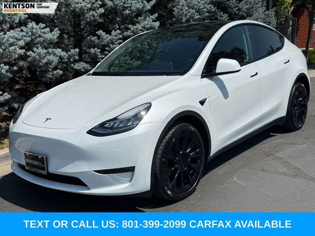 Used 2023 White Tesla Long Range image 3