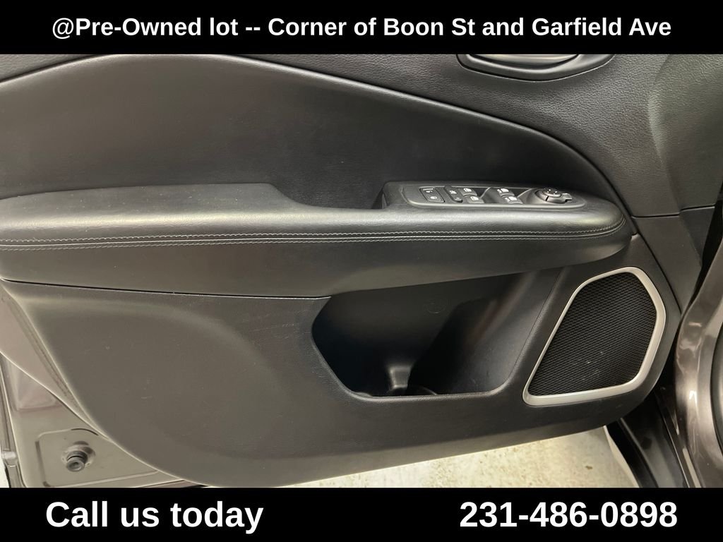 Used 2021 Gray Jeep Latitude image 16