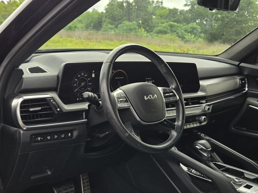 Used 2023 Ebony Black Kia SX-Prestige X-Pro image 16