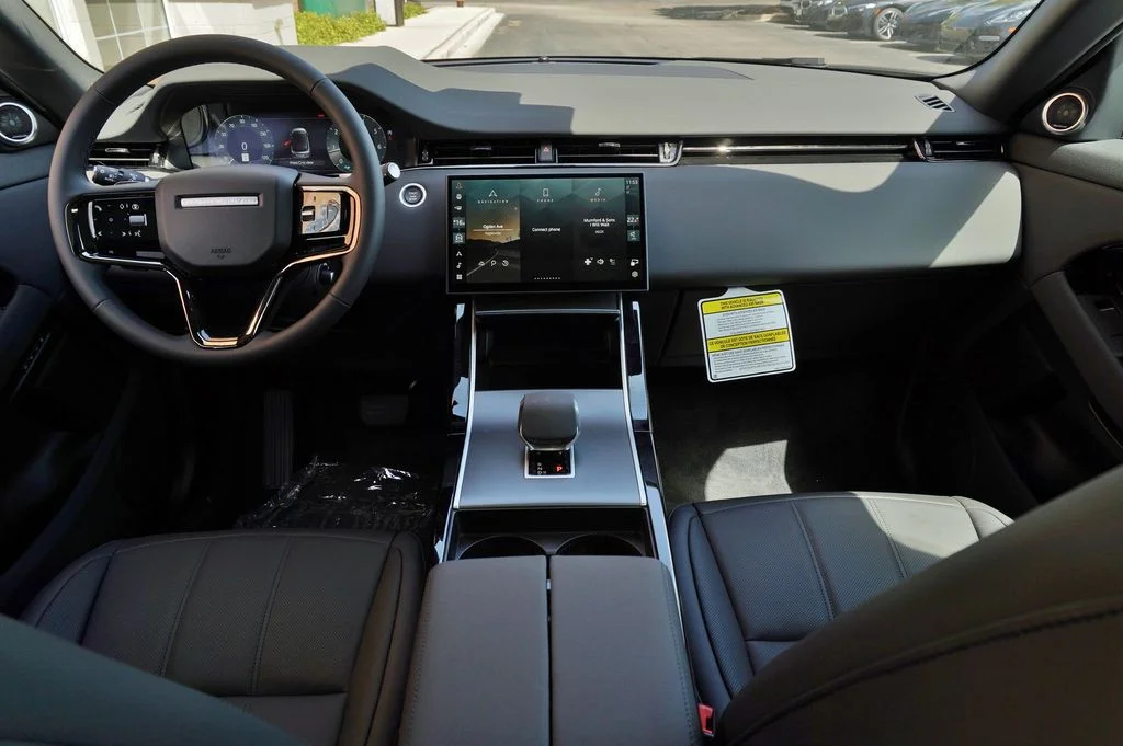 New 2026 Fuji White Land Rover S image 9