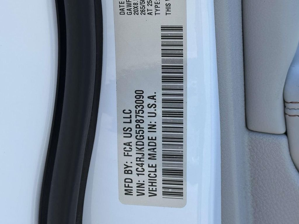 Used 2023 White Jeep Overland image 30