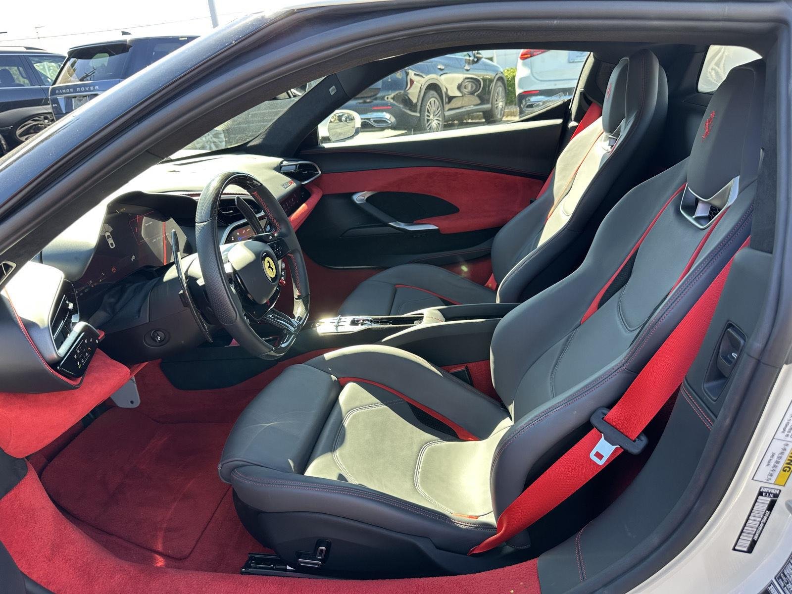 Used 2025 Bianco Cervino Ferrari  image 9