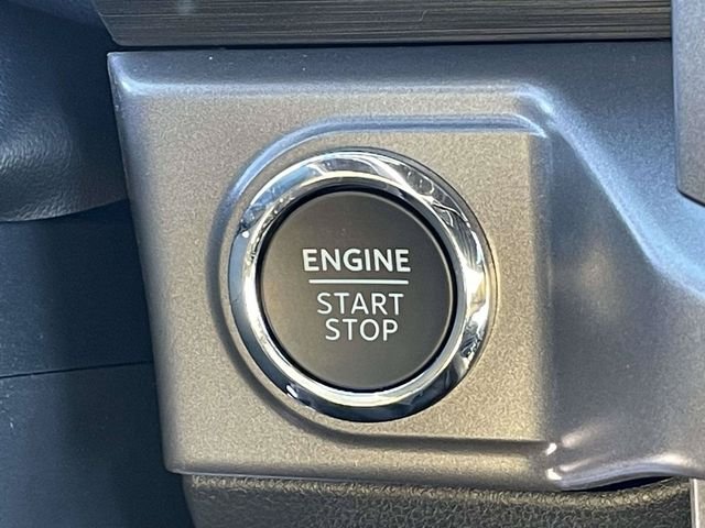New 2026 Oxford White Ford XLT image 14