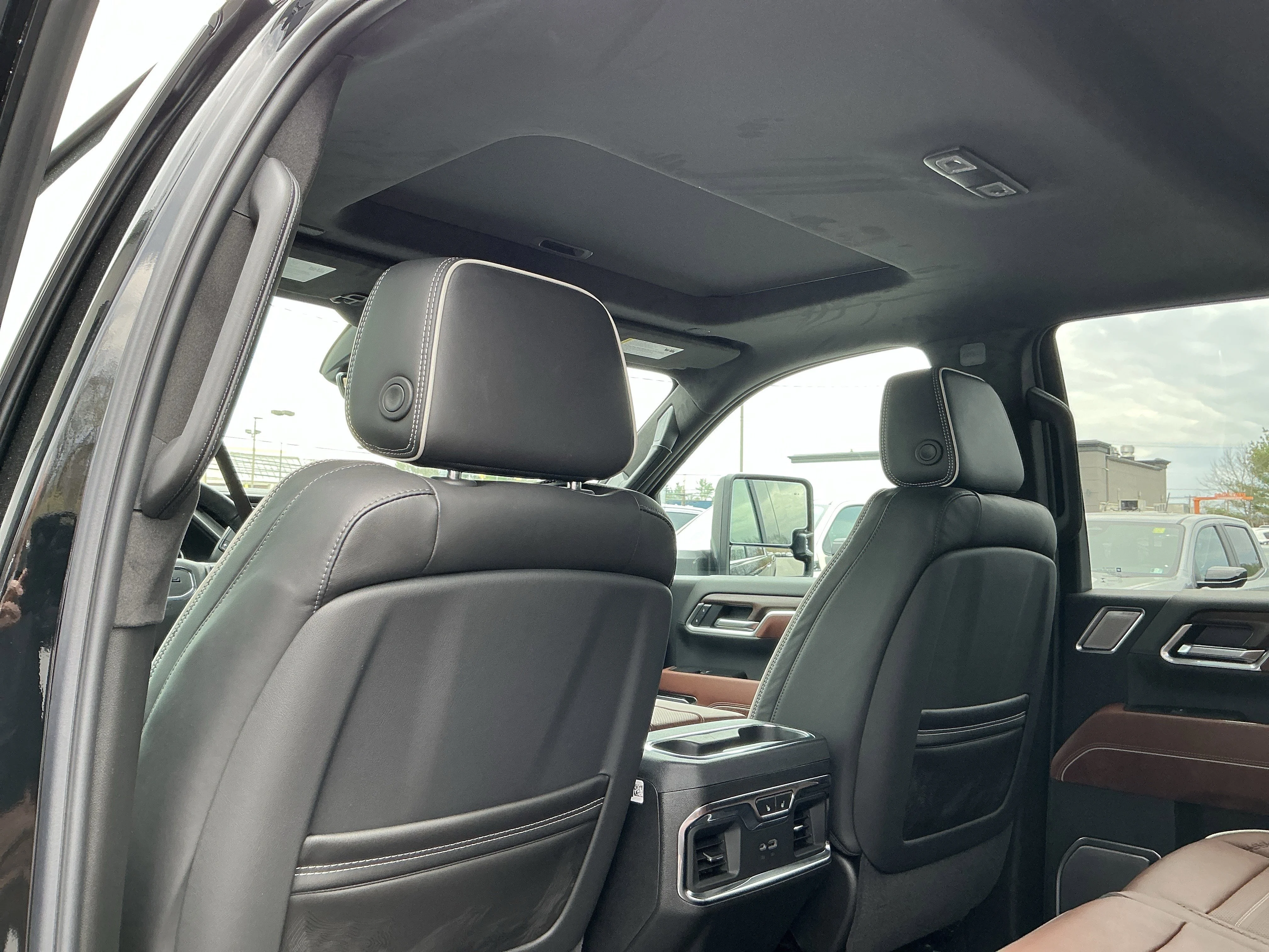 New 2026 Onyx Black GMC Denali Ultimate image 22
