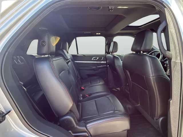 Used 2018 Silver Ford Sport image 25
