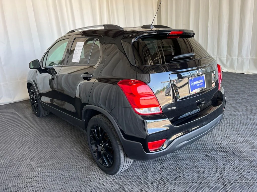 Used 2021 Black Chevrolet LT image 25