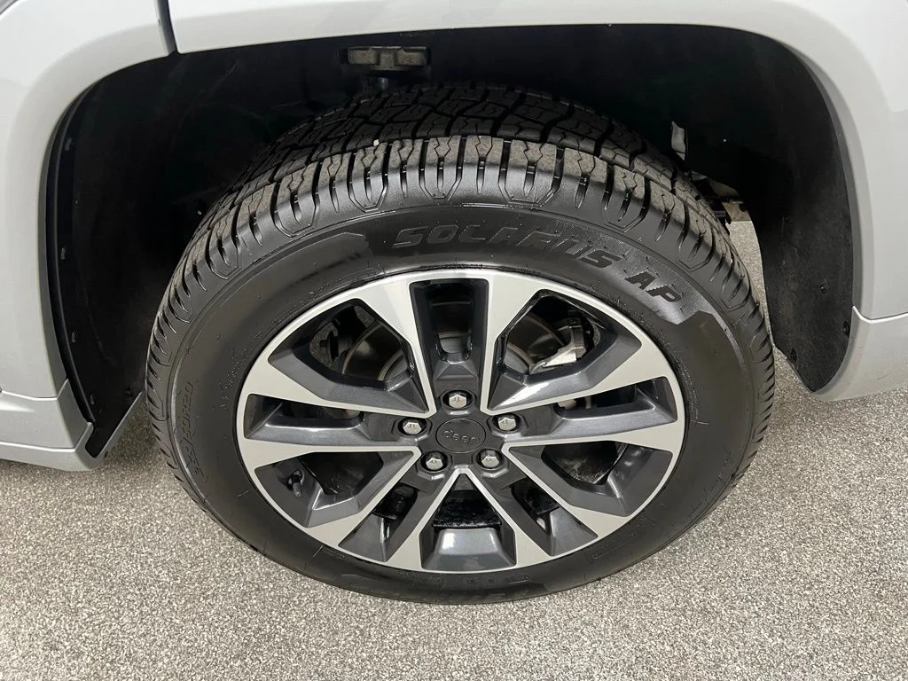 2023 Jeep Grand Cherokee Overland - Photo 21