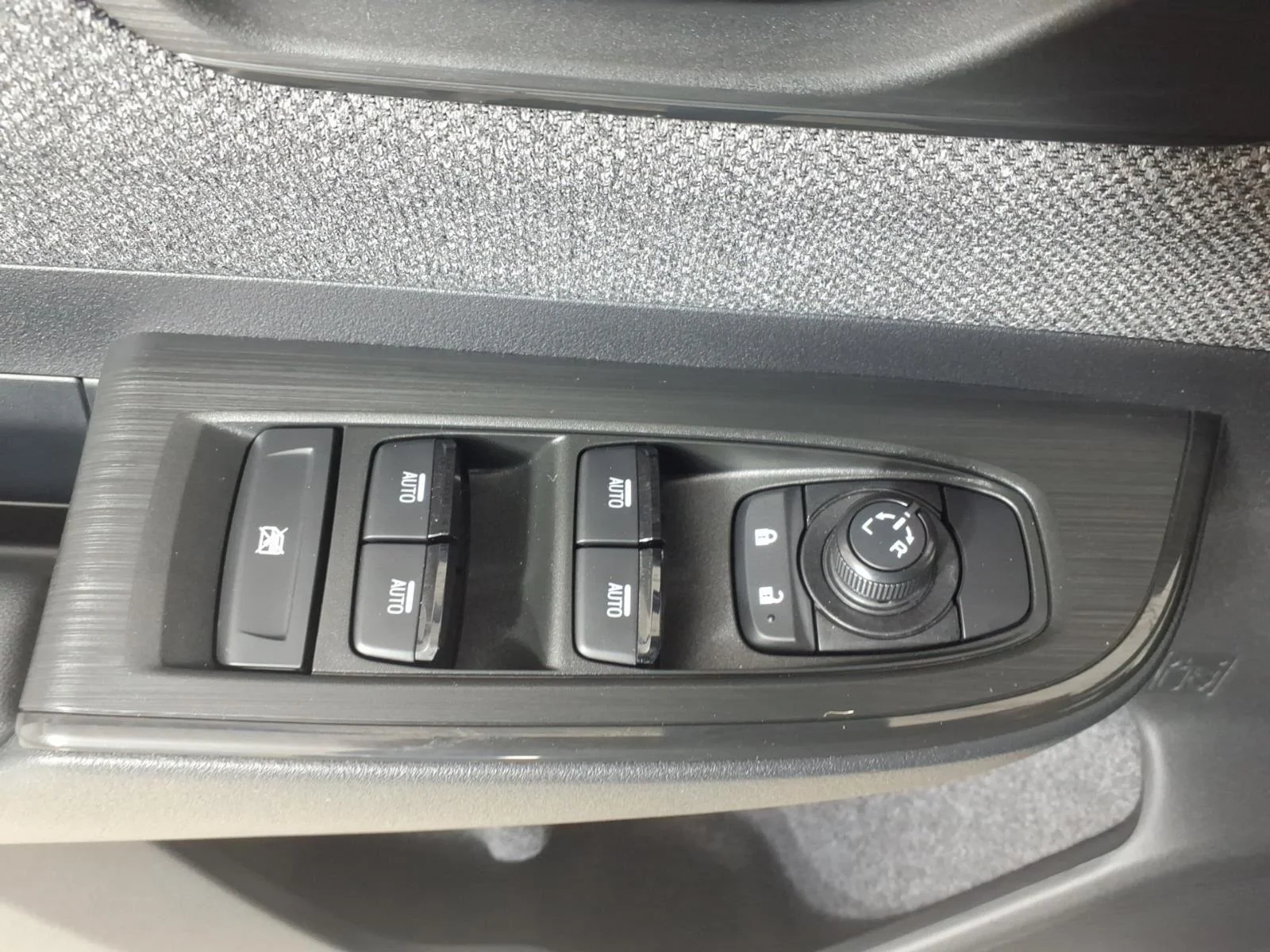 New 2026 SAPPHIRE BLUE PEARL Subaru Premium image 42