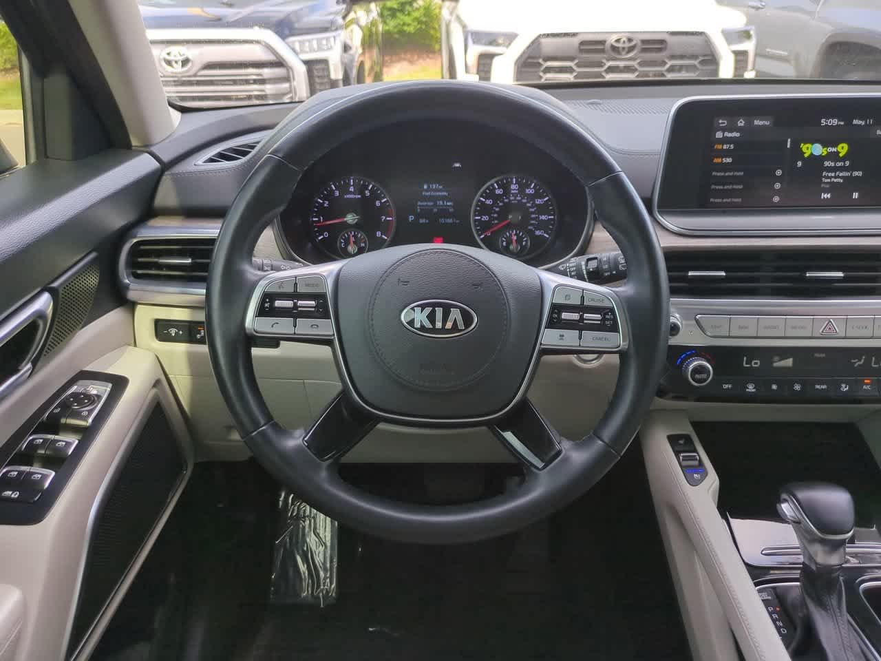 Used 2020 Dark Moss Kia EX image 16