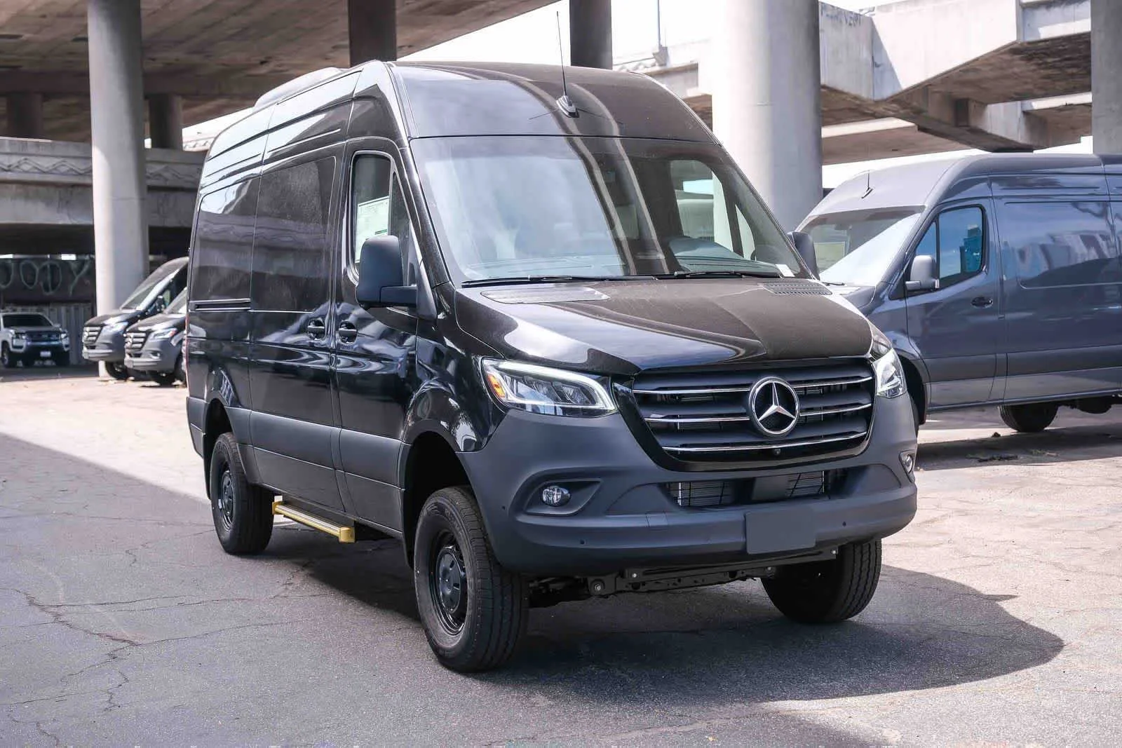 New 2026 Jet Black Mercedes-Benz Passenger 144WB High Roof AWD 2.0L I4 Diesel Turbo image 3