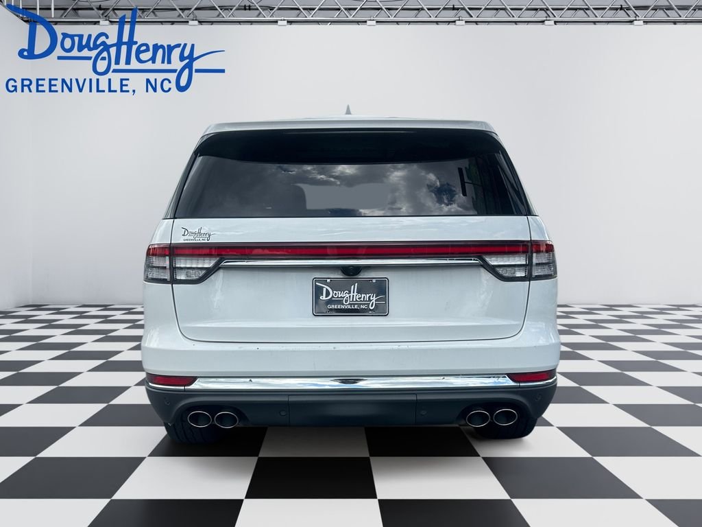 Used 2020 White Lincoln Reserve image 4