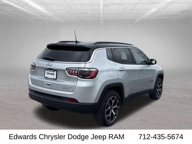 New 2026 Silver Zynith Metallic Clear-Coat Exterior Paint Jeep Limited image 8