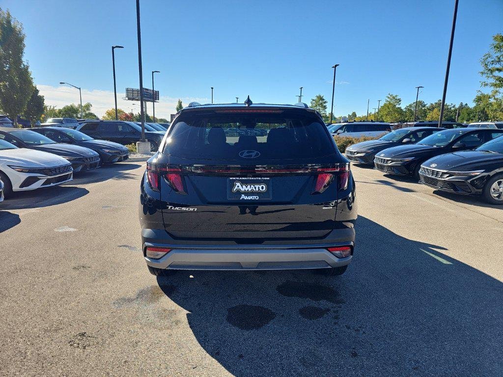 New 2026 Black Hyundai SEL Plus AWD image 4