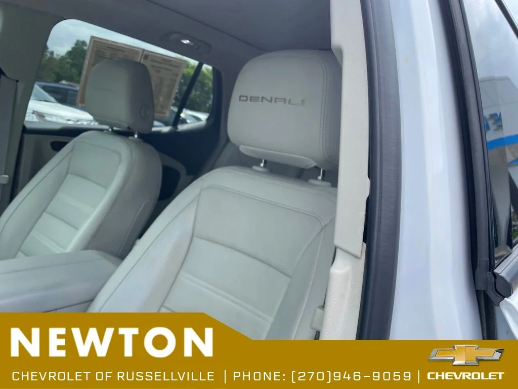 Used 2022 White Frost GMC Denali image 5