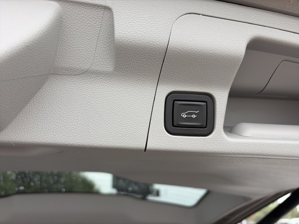 Certified Used 2023 Light Stone Metallic GMC SLT image 35