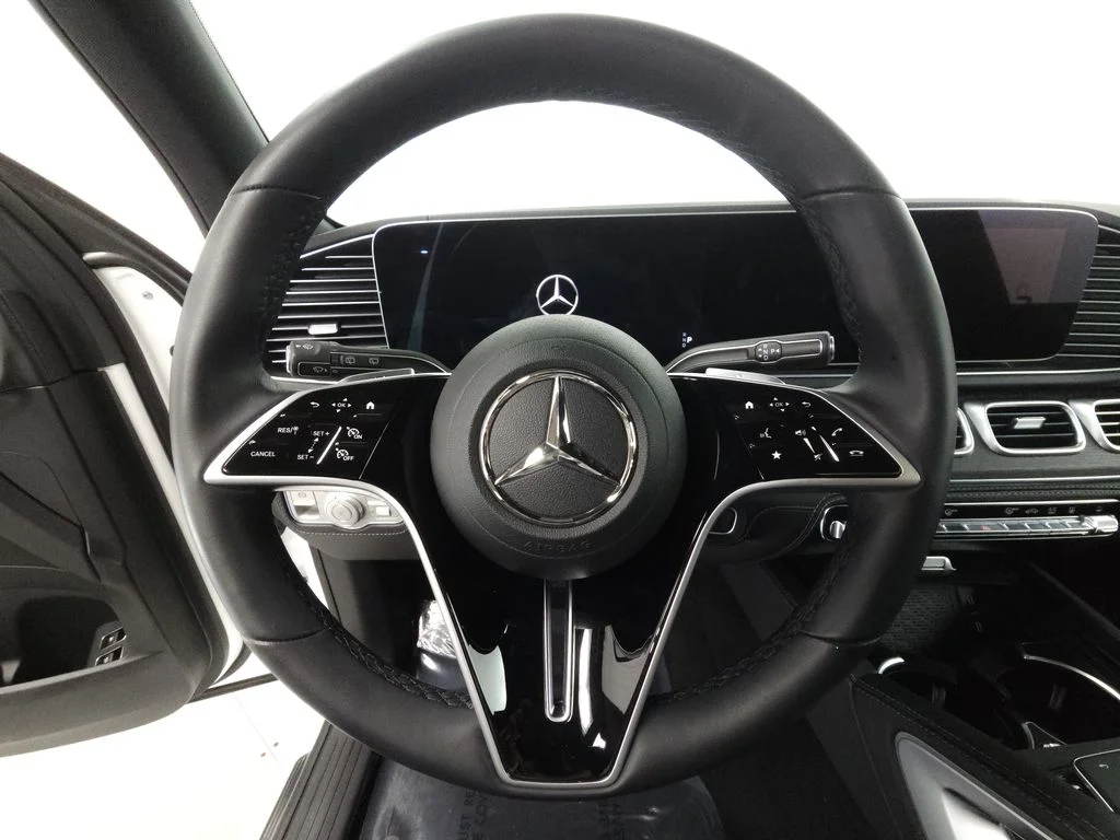 Used 2025 Polar White Mercedes-Benz GLE 450e image 12