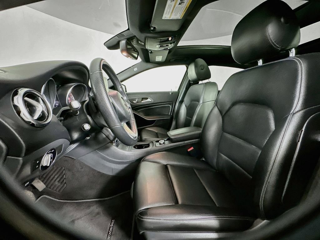 Certified Used 2020 Black Mercedes-Benz GLA 250 image 18