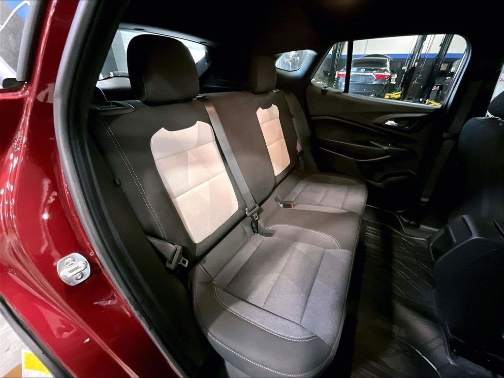 Used 2024 Red Chevrolet 1RS image 16