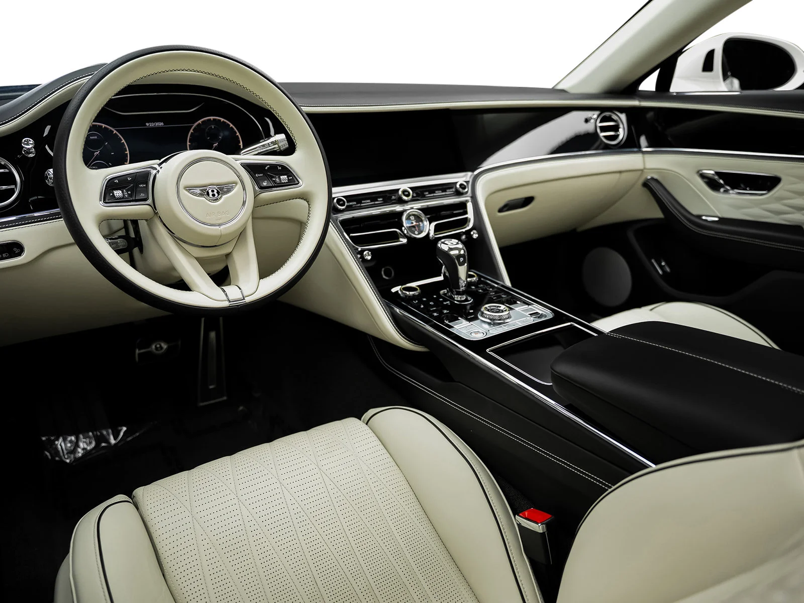 Used 2022 White Bentley  image 29