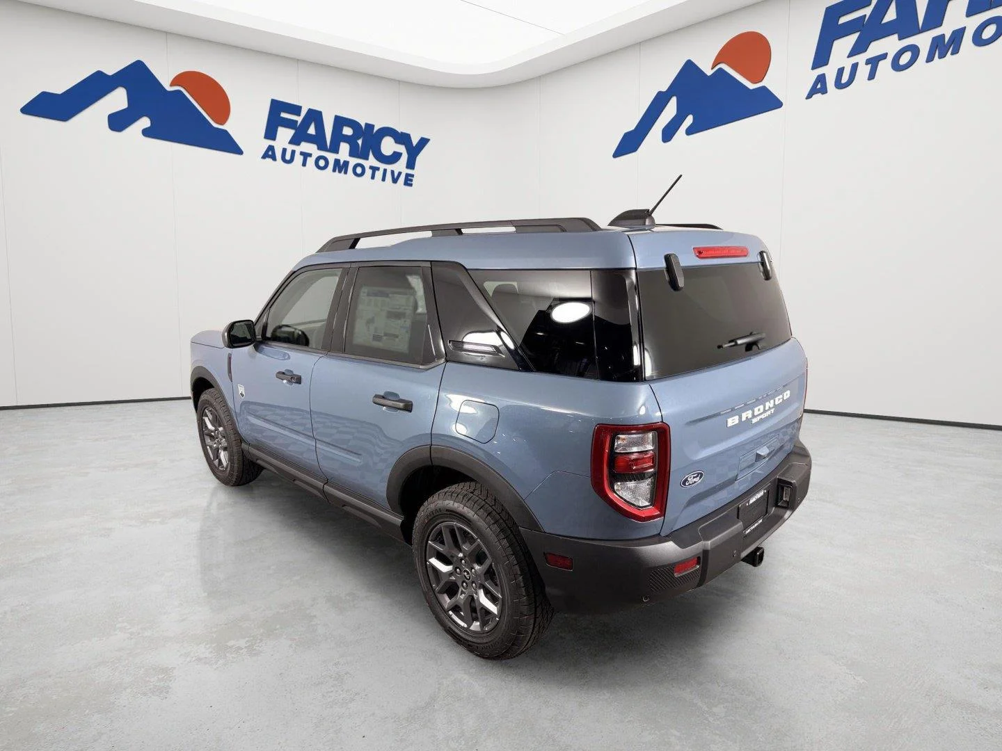 Used 2026 Azure Gray Metallic Tri-Coat Ford Big Bend image 5