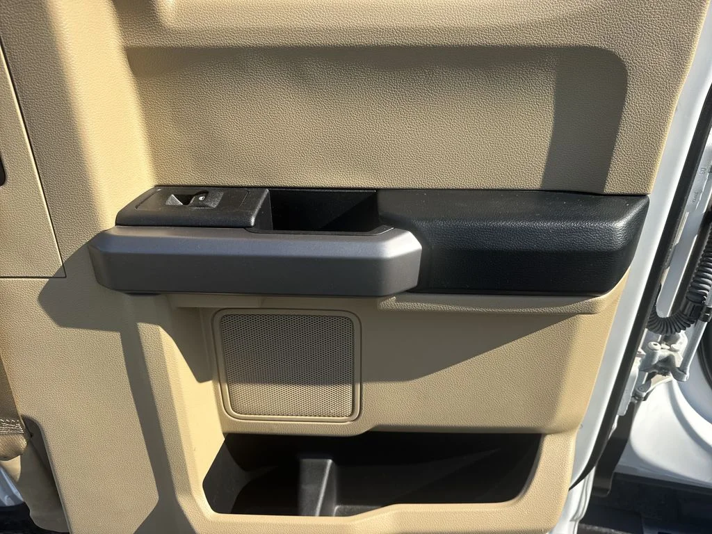 Used 2019 White Ford XLT image 16