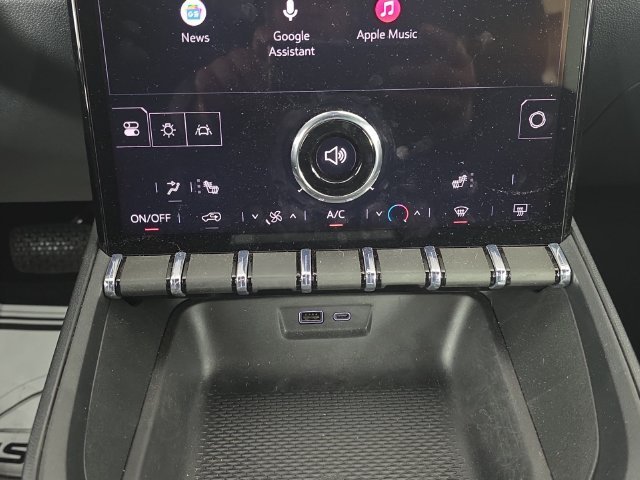 Used 2026 Summit White GMC Elevation image 16