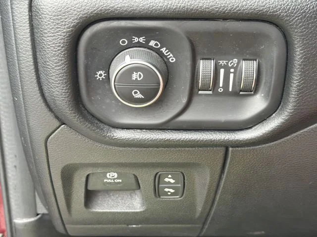 Used 2022 Red Ram Laramie image 31