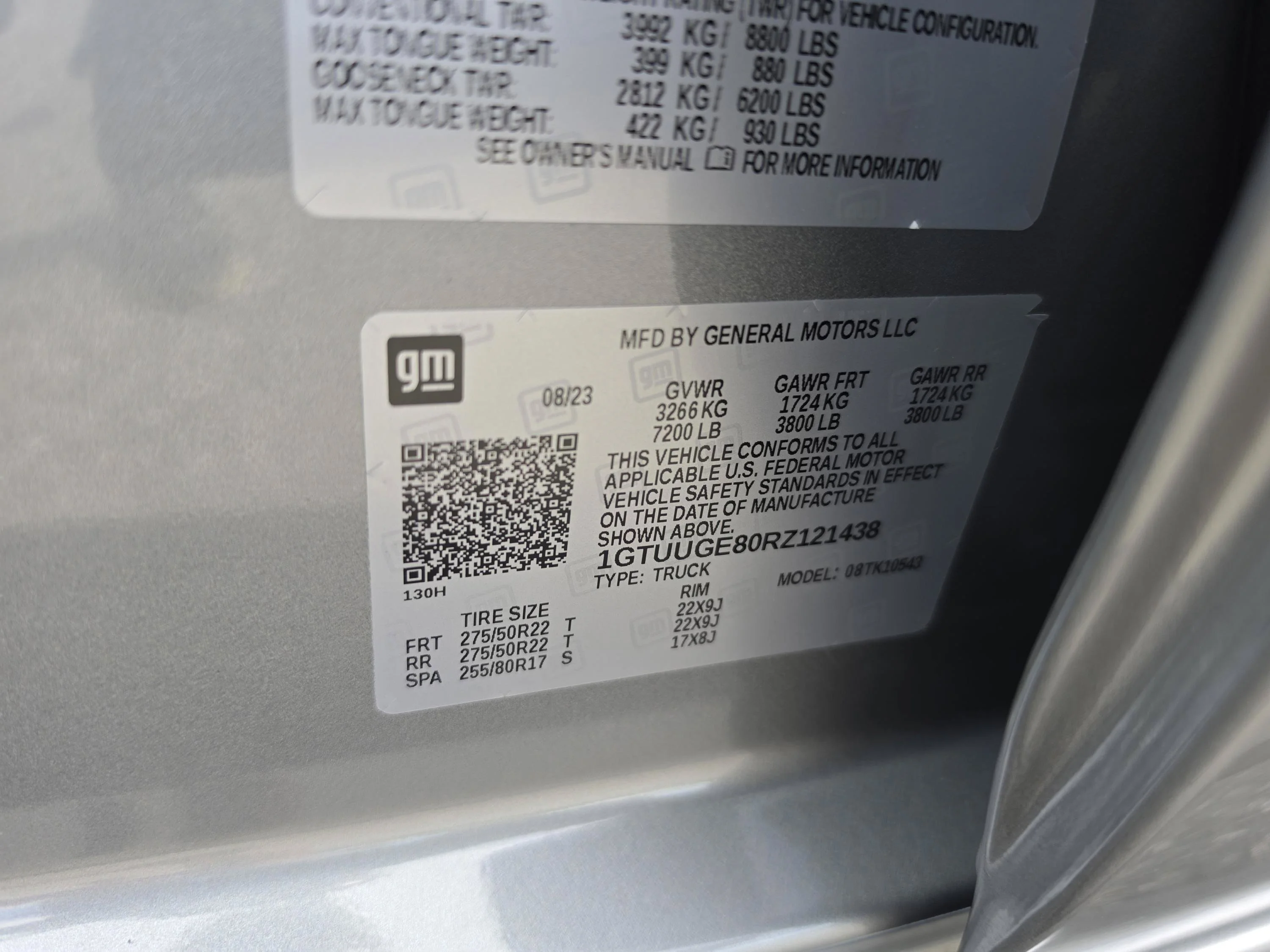 Used 2024 Sterling Metallic GMC Denali image 39