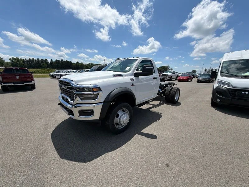 New 2026 Bright White Clear-Coat Exterior Paint RAM Tradesman image 7