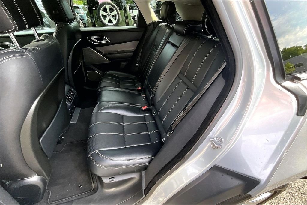 Used 2018  Land Rover S image 27