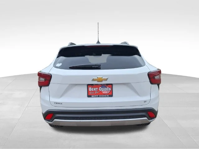 Used 2025 White Chevrolet LT image 6
