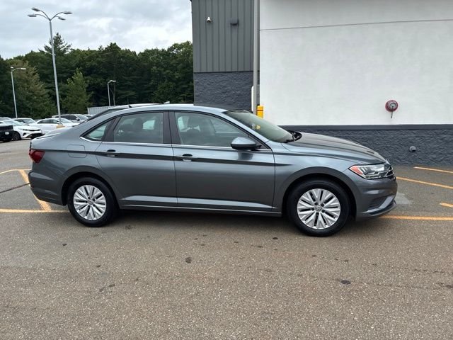 Used 2019 Gray Volkswagen 1.4T S image 2