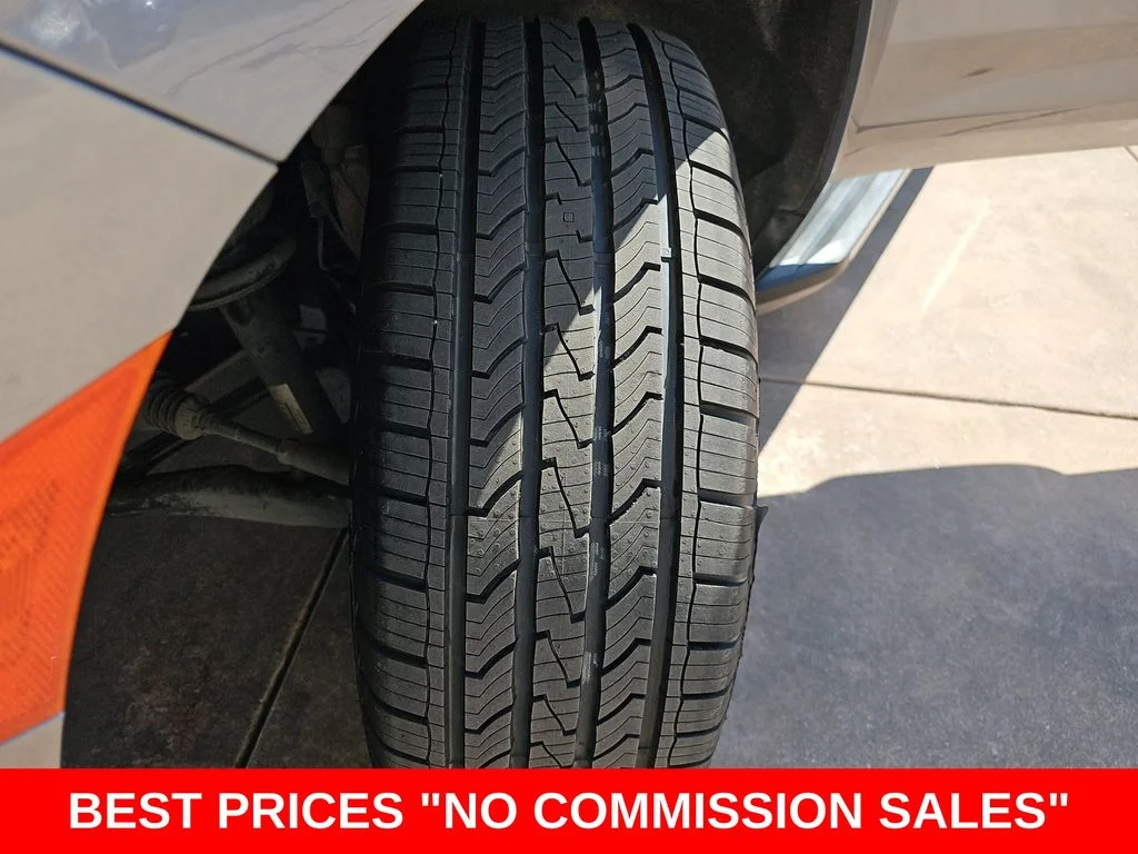 Used 2022 Gray Chevrolet LS image 35