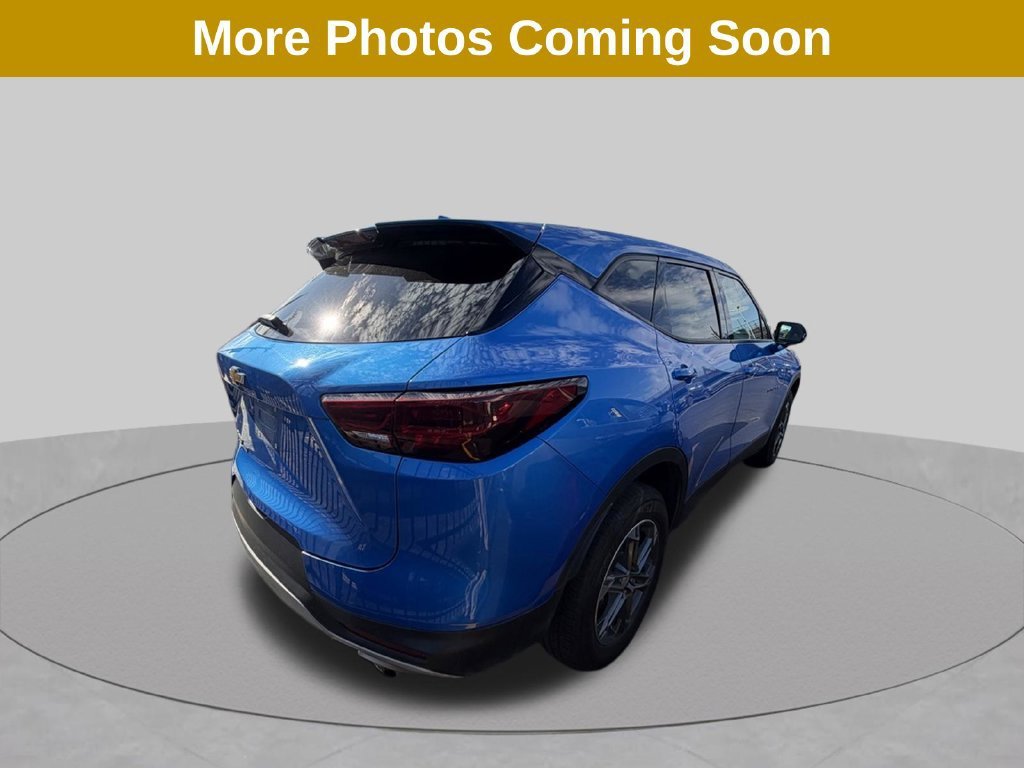 Used 2025 Riptide Blue Metallic Chevrolet 2LT image 3