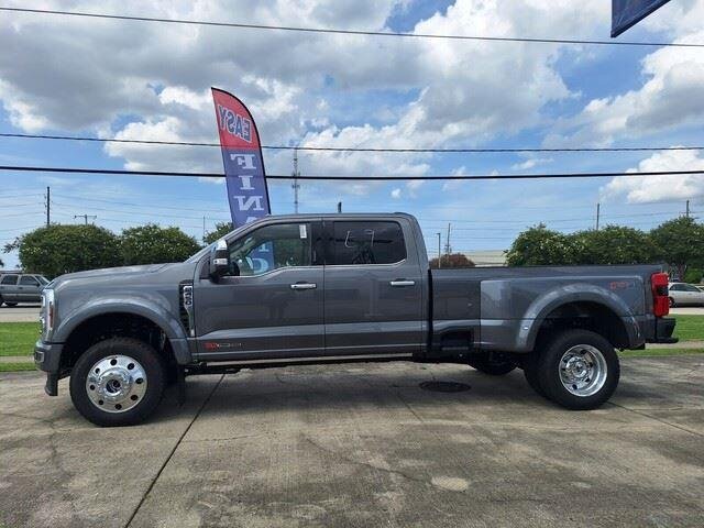 New 2026 Carbonized Gray Metallic Ford F-450® Platinum® image 8