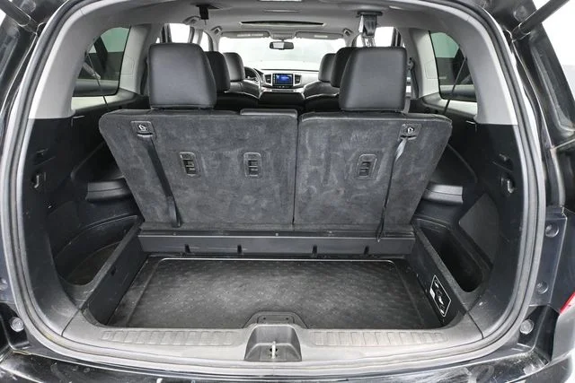 Used 2016 Black Honda EX-L image 38