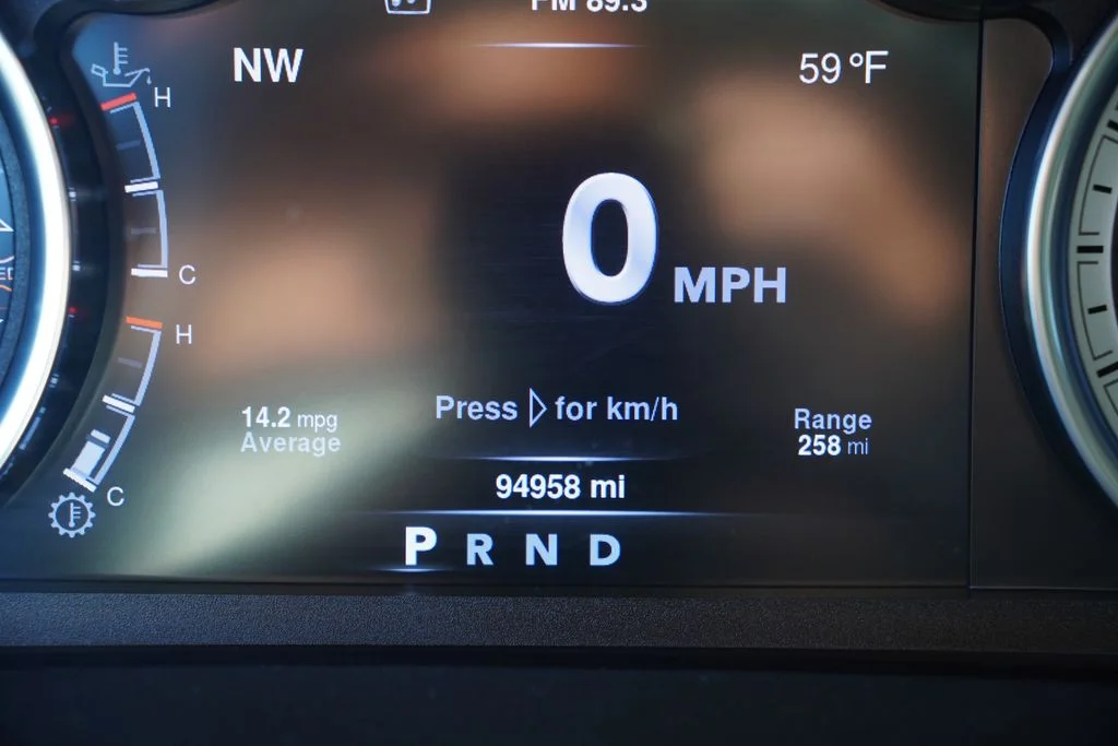 Used 2016 Brilliant Black Crystal Pearlcoat Ram Laramie image 8