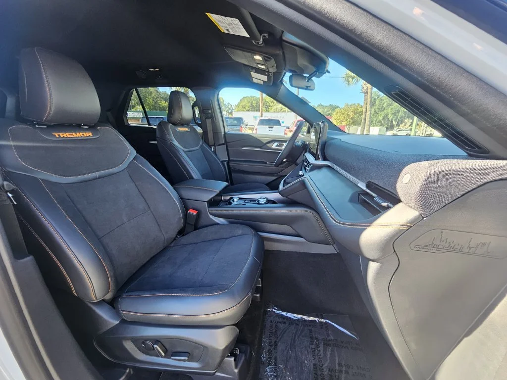 New 2027 Avalanche Gray Ford Tremor® image 27