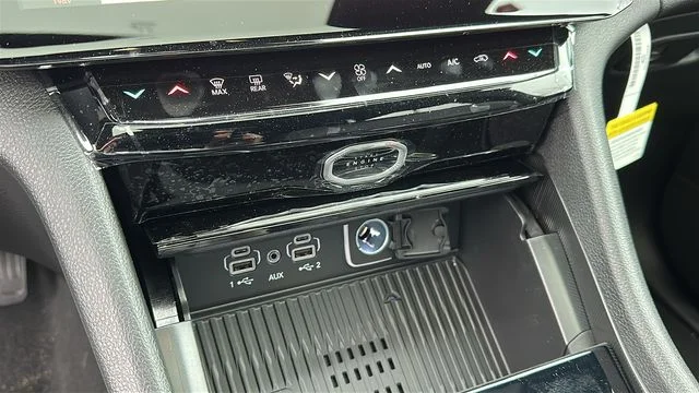 New 2026 White Jeep Altitude image 17